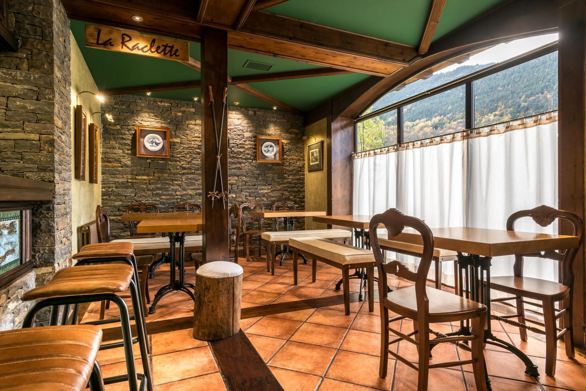 Suite Aparthotel El Refugio de Aran Vielha e Mijaran Buitenkant foto
